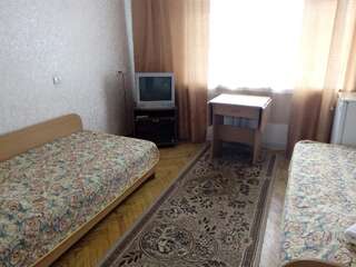 Гостиница Тиман Ухта Стандартный двухместный номер с 2 отдельными кроватями-1